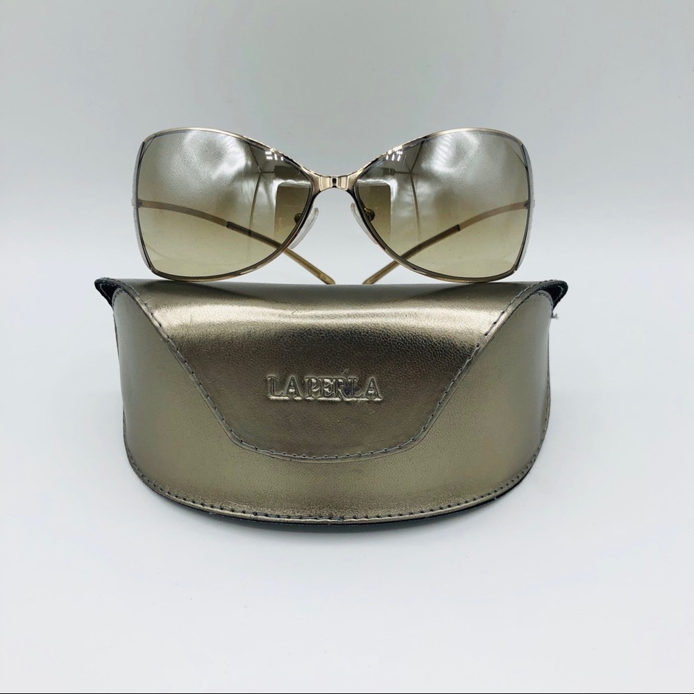 La Perla Wide Lenses Sunglasses With Case Cover